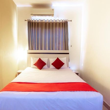 Pratisarawirya Guesthouse By Ecommerceloka Surabaya Exterior photo